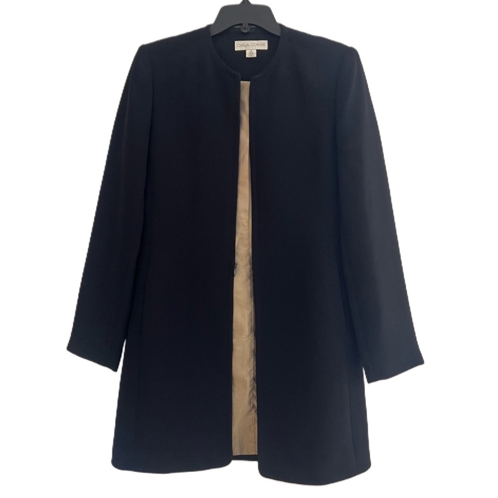 Women’s Black Zip up Dress blazer Size 4